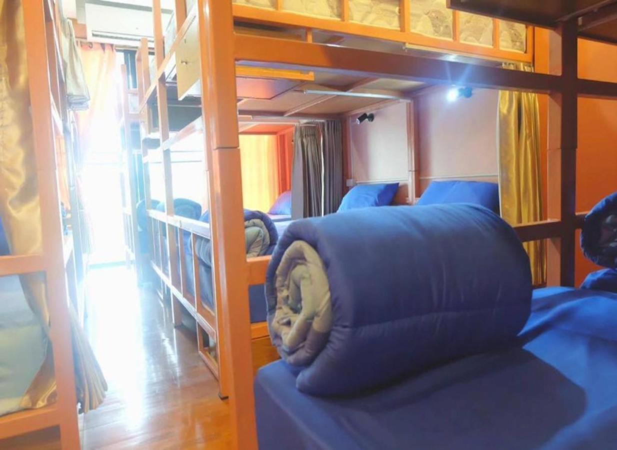 T2B Home (Adults Only) Chiang Mai Esterno foto